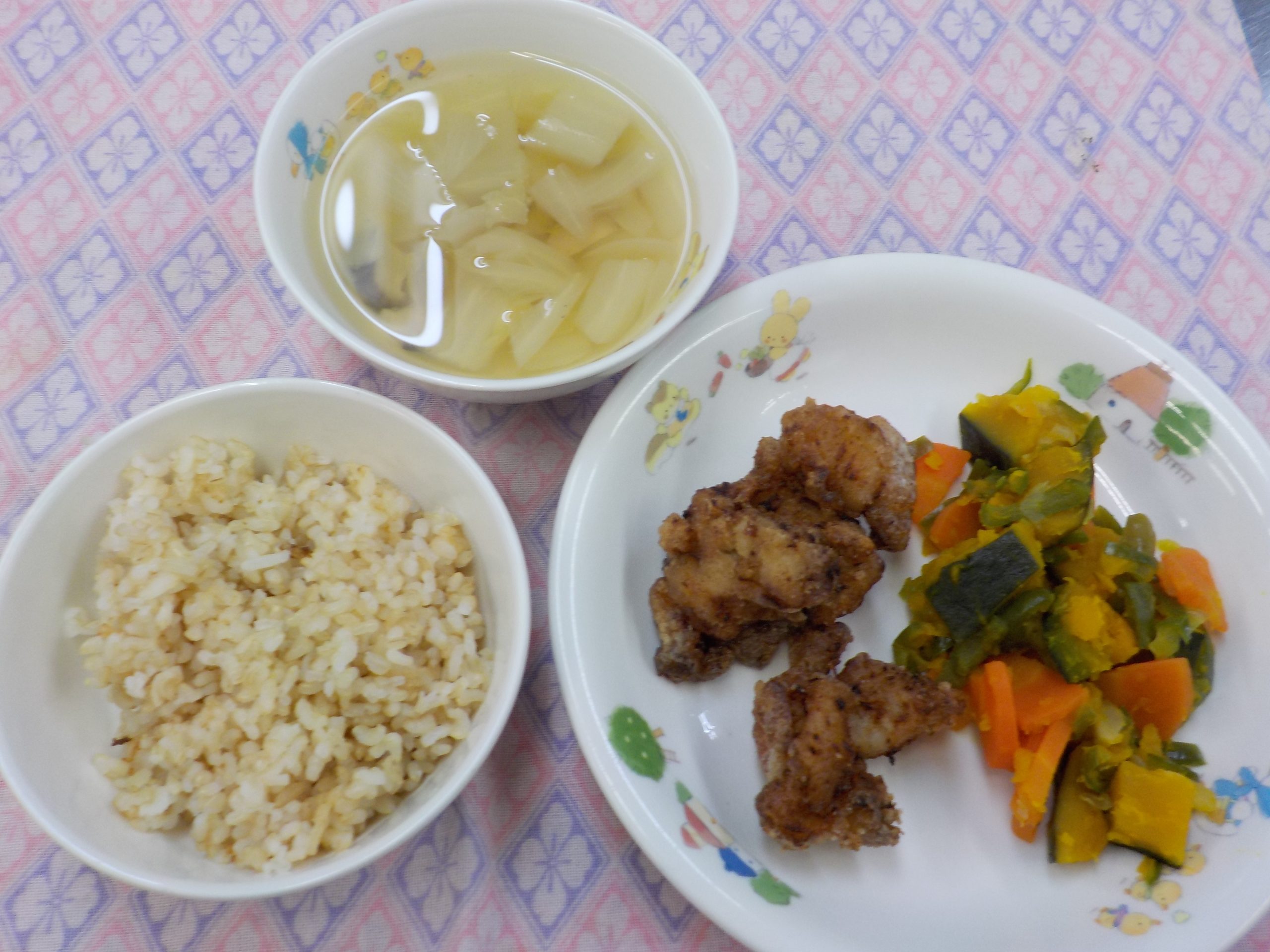 【10/30(木)夕食】鶏肉の唐揚げ・キャベツの醤油和え・レモンスープ